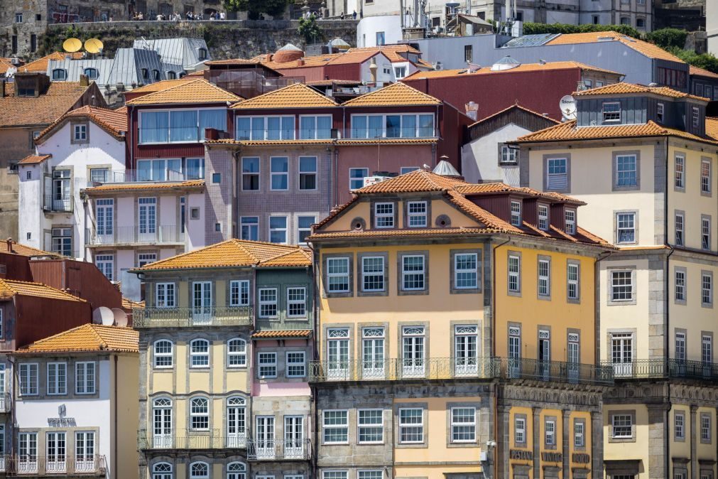 Taxa de juro de novos créditos à habitação baixa em março para 3,11%
