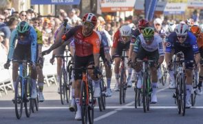 Ciclista Caleb Ewan retira-se do ciclismo nem quatro meses após assinar com INEOS