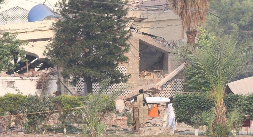 Troca de bombardeamentos entre Índia e Paquistão já matou 34 civis