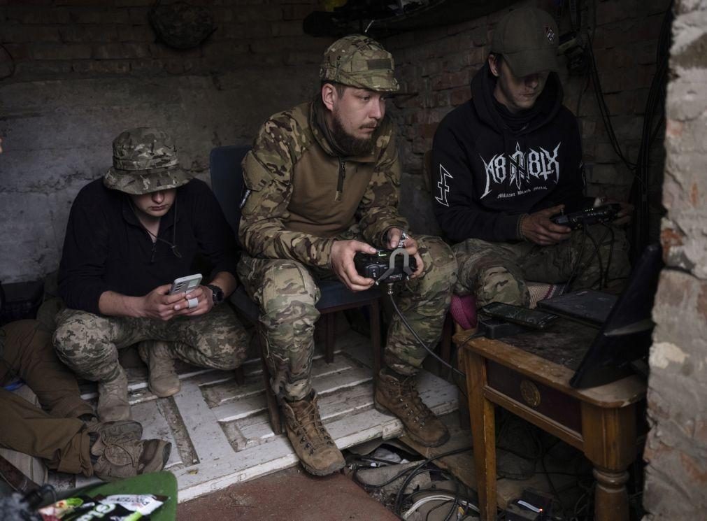 Kiev regista 193 combates na linha da frente no arranque da trégua de Putin