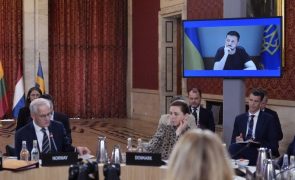 Zelensky anuncia reunião de líderes europeus no sábado sobre força de paz