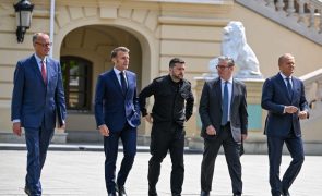 Aliados europeus de Kiev olham com desconfiança para proposta russa