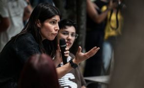 Não basta dizer que queremos ir para o Governo, responde BE ao Livre