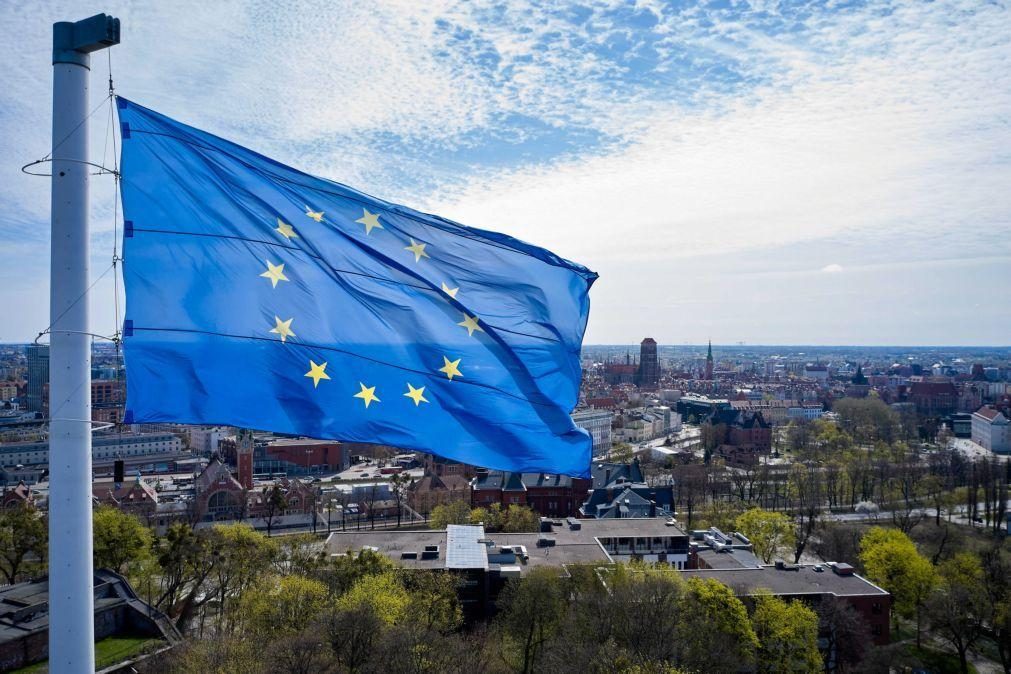 Embaixadores junto da UE dão 'luz verde' a 17.º pacote de sanções à Rússia