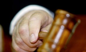 Homem condenado nos Açores a 25 anos de prisão por 880 crimes de abuso sexual