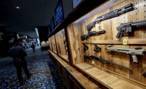 Governo de Trump permite venda de gatilhos que tornam disparos das armas mais rápidos
