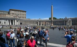 Papa Leão XIV mostra-se ao mundo através da Missa Inaugural de Pontificado