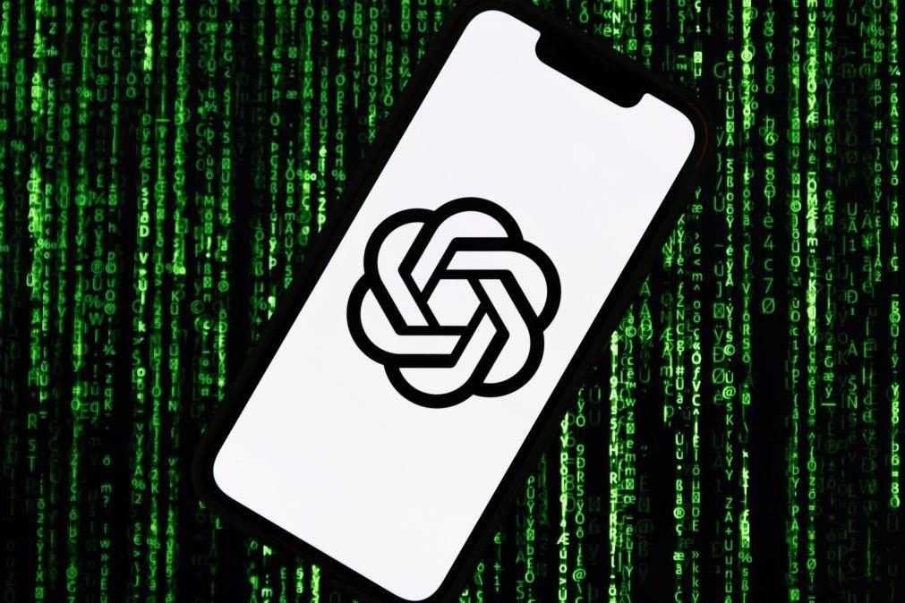 Sistemas como GPT-4 podem ser mais persuasivos que pessoas em debates 'online'