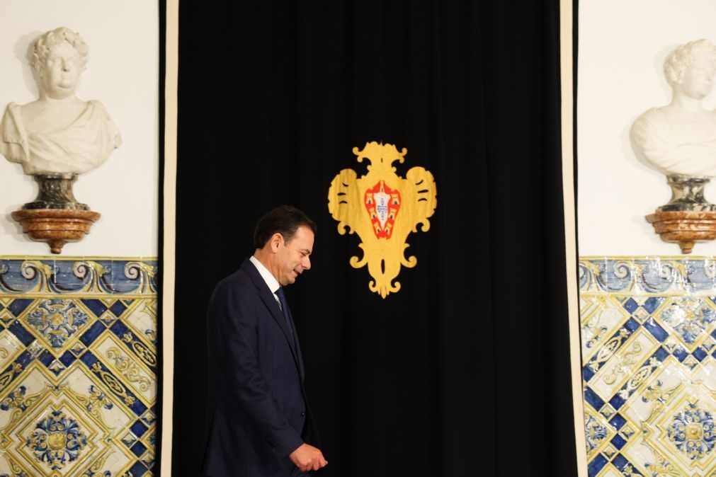 Montenegro sai praticamente em silêncio do Palácio de Belém