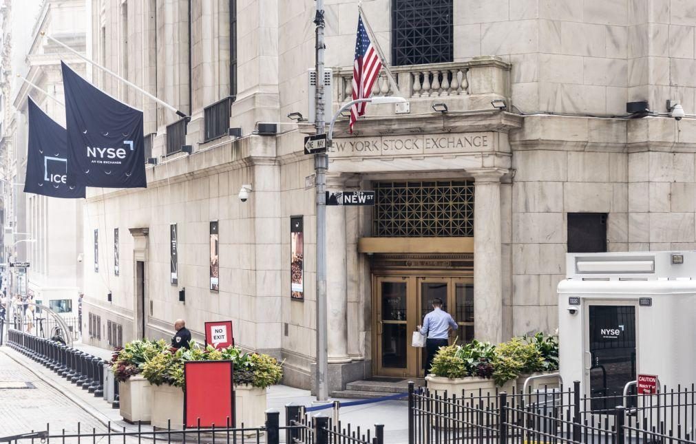 Wall Street abre no 'vermelho' com pessimismo de retalhistas
