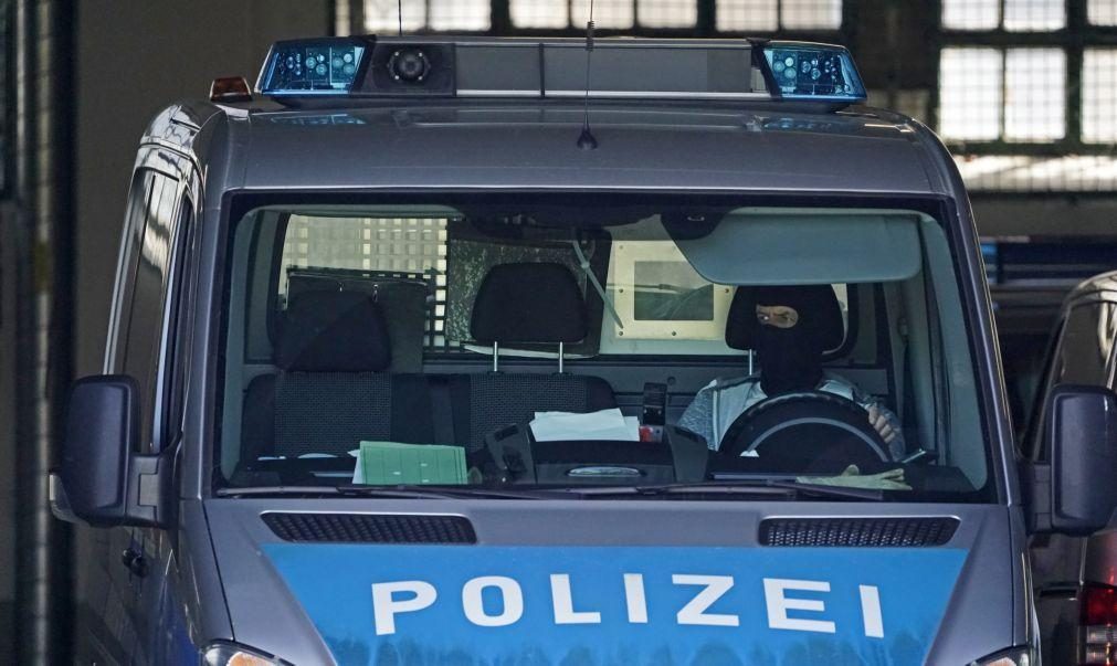 Pelo menos 12 feridos em ataque com faca na estação da cidade alemã de Hamburgo