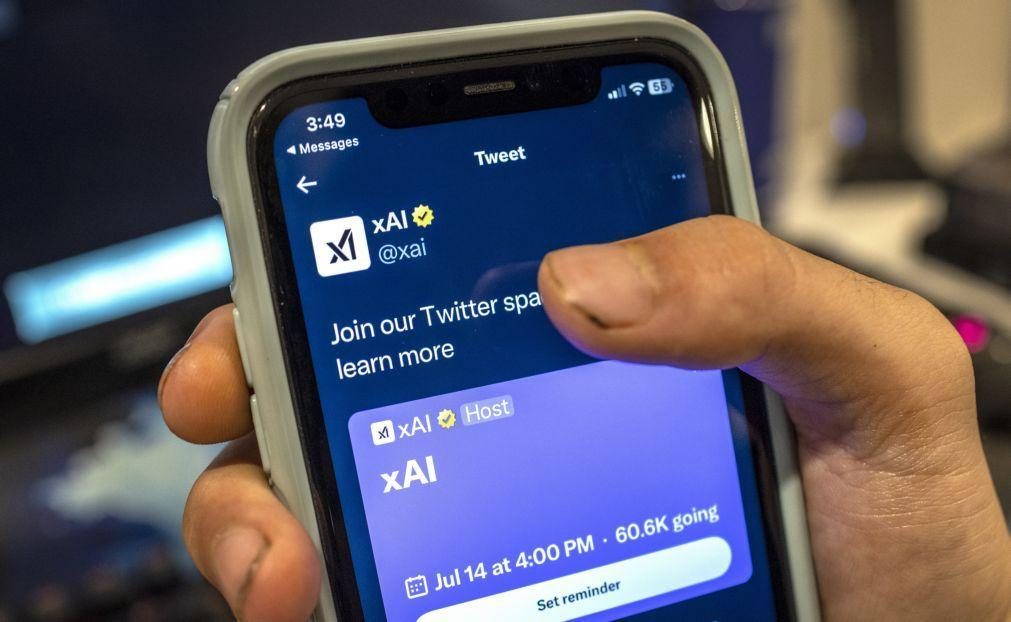 Rede social X retoma funcionamento em vários países
