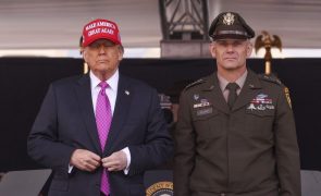 Trump autoelogia-se por 