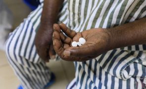 Moçambique gastou 130 ME com medicamentos em 2025 e tem 'stock' até final do ano