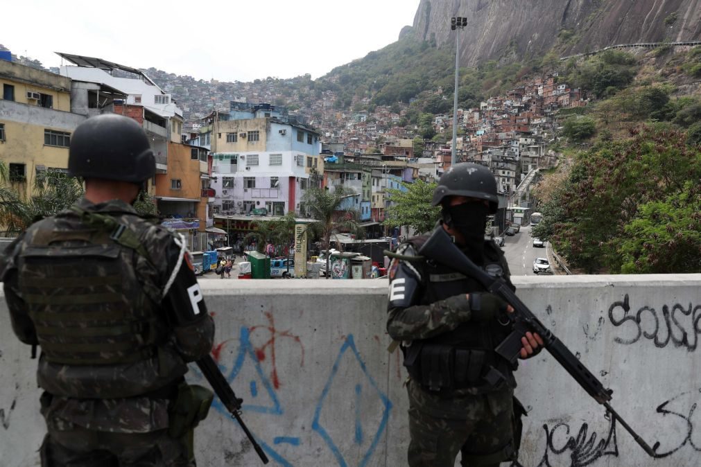 Mais de trinta pessoas morreram em ações da polícia na maior favela do Rio de Janeiro