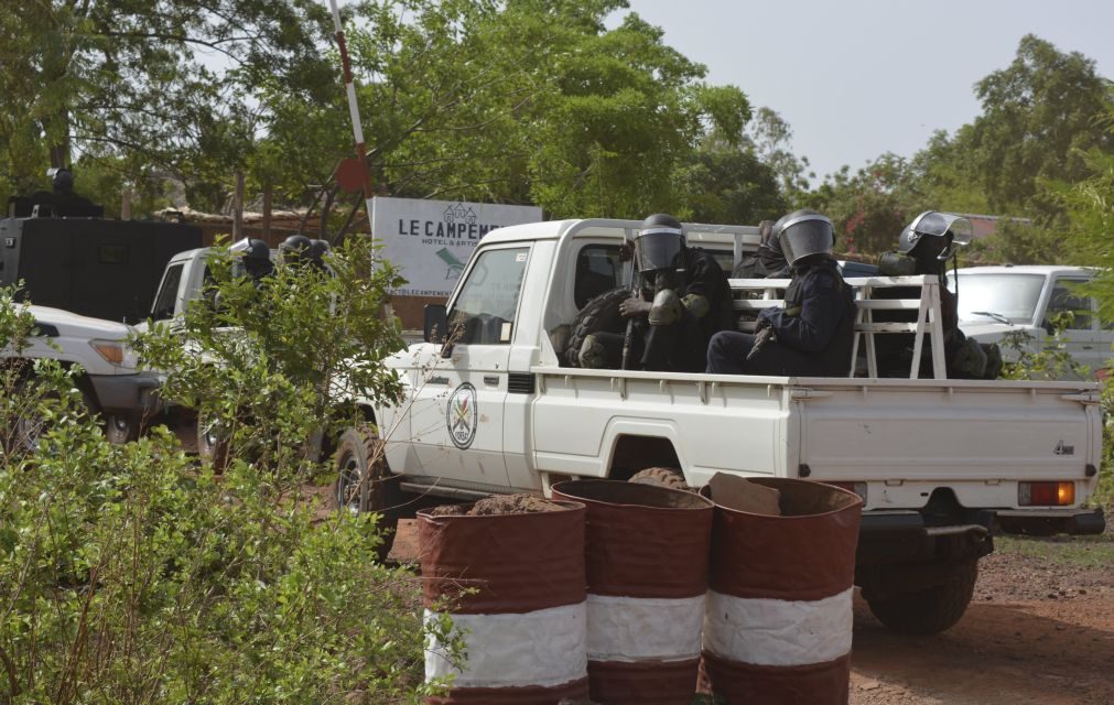 Novo ataque causa 14 mortos, desta vez no Mali