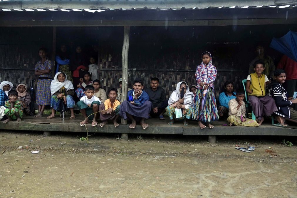 Enviado das Nações Unidas diz que crise dos rohingya tem «características de genocídio»