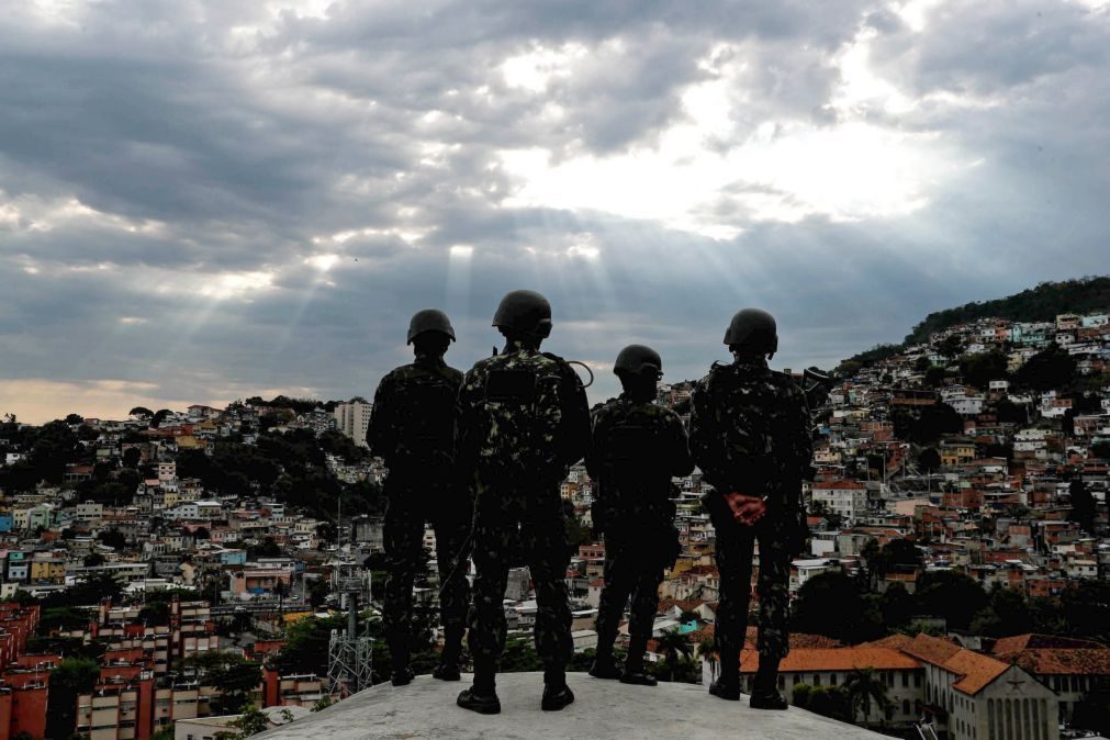 Rio de Janeiro regista 66 mortes em confrontos nas favelas em janeiro