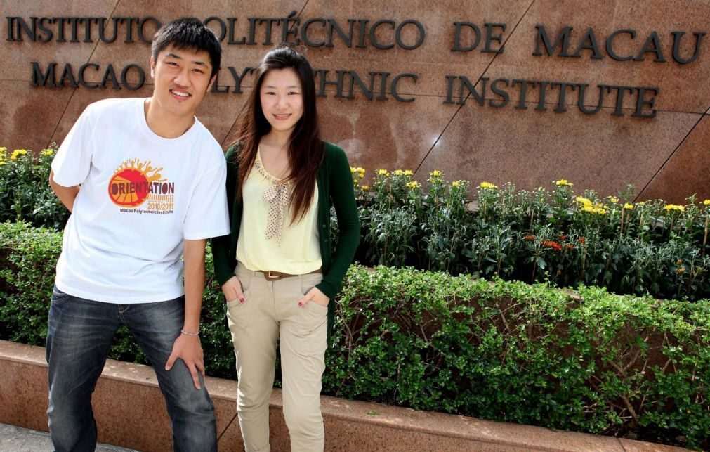 Instituto Politécnico de Macau lança aplicação para telemóvel de português para chineses