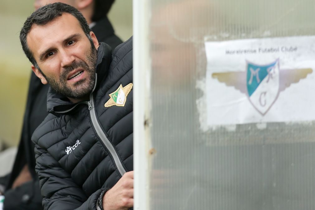 Sérgio Vieira deixa comando técnico do Moreirense