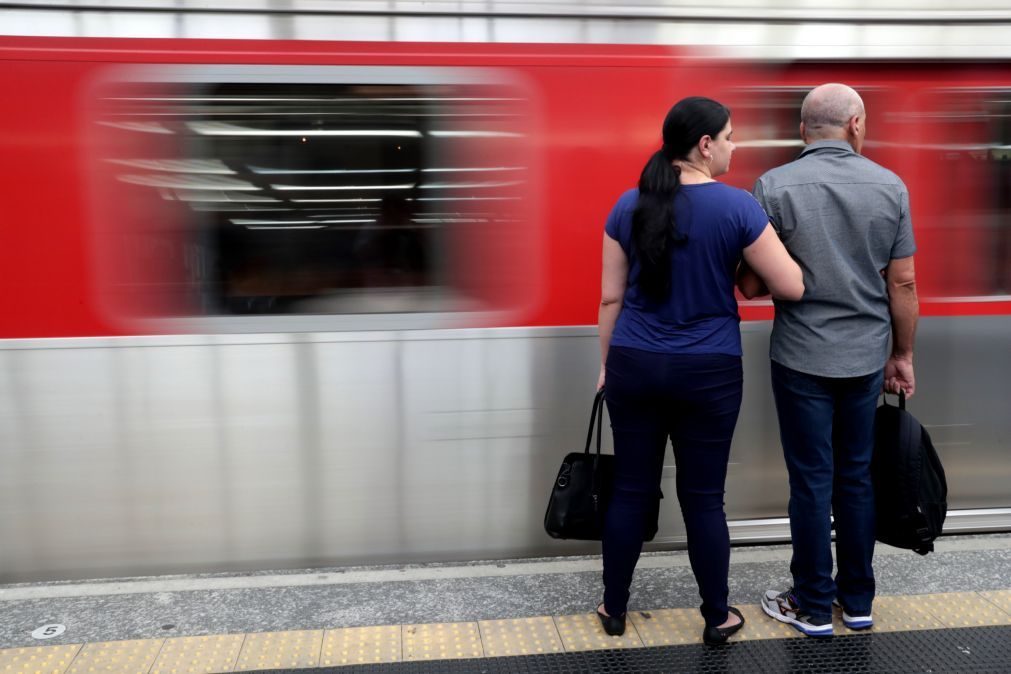 Ministro diz que Metro de Lisboa tem problemas mas que serão resolvidos em maio