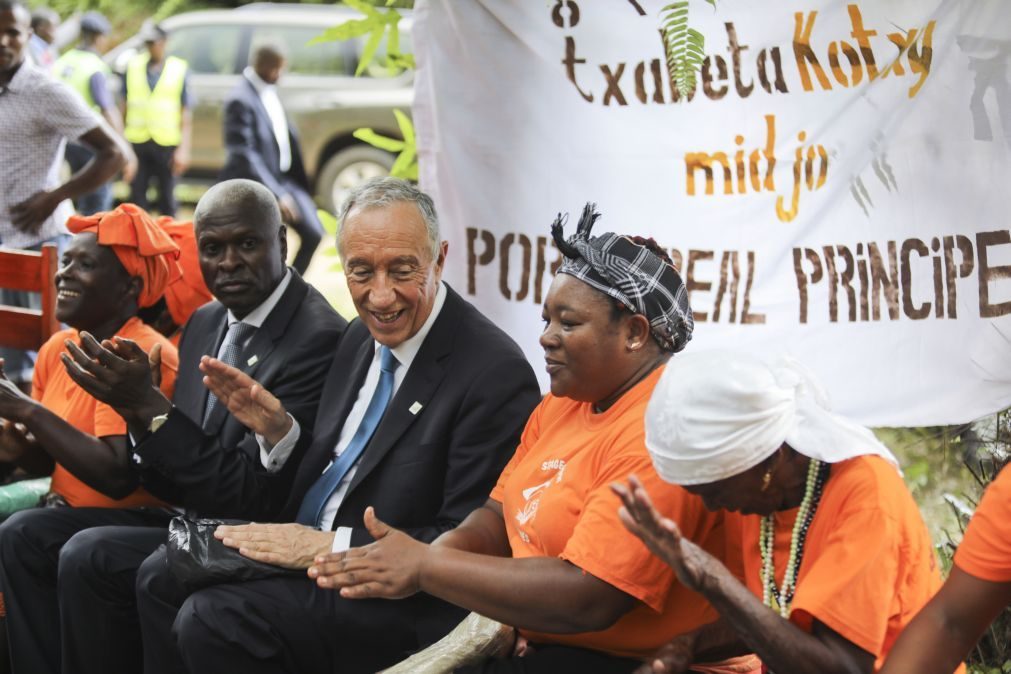 Marcelo diz que sai de São Tomé «de alma cheia»