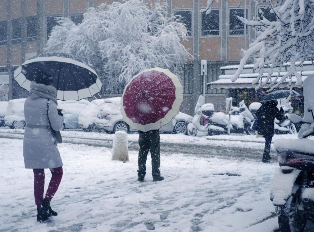 Roma enfrenta vaga de frio siberiano e nevão como não acontecia desde 2012