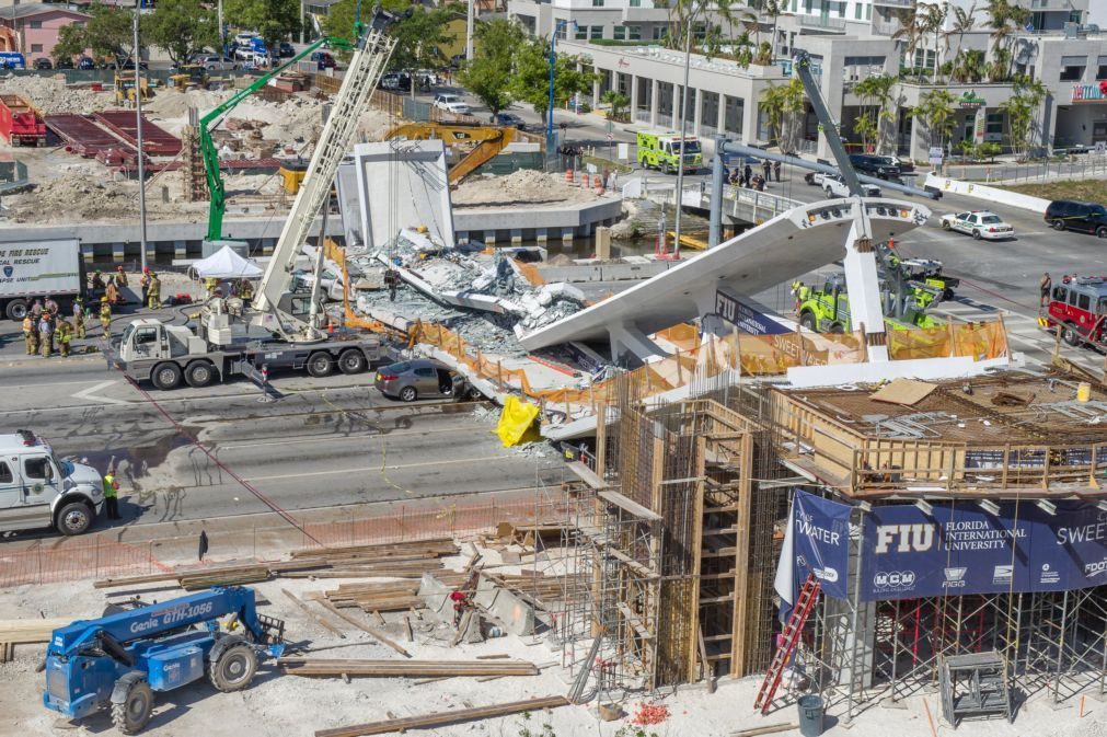 Pelo menos seis mortos em queda de ponte nos EUA