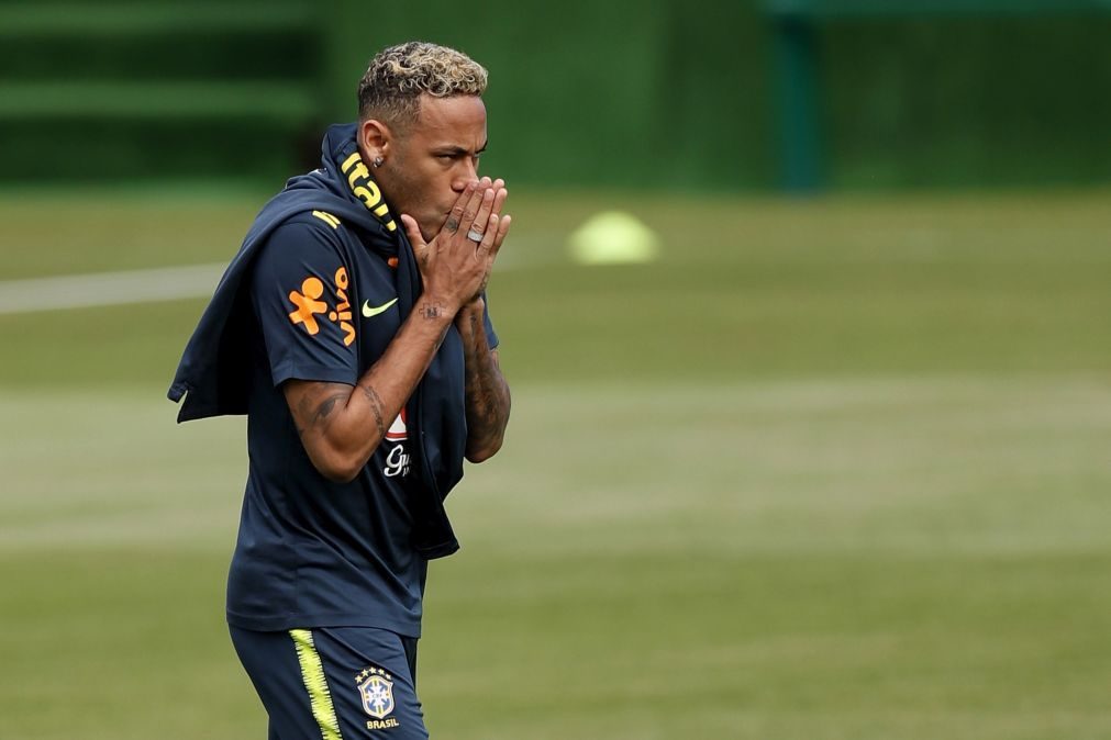 Mundial 2018: Neymar abandona treino do Brasil a coxear e com dores no tornozelo