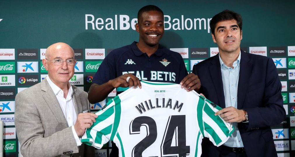 William Carvalho: «Foi uma decisão muito difícil, porque tinha algumas propostas»