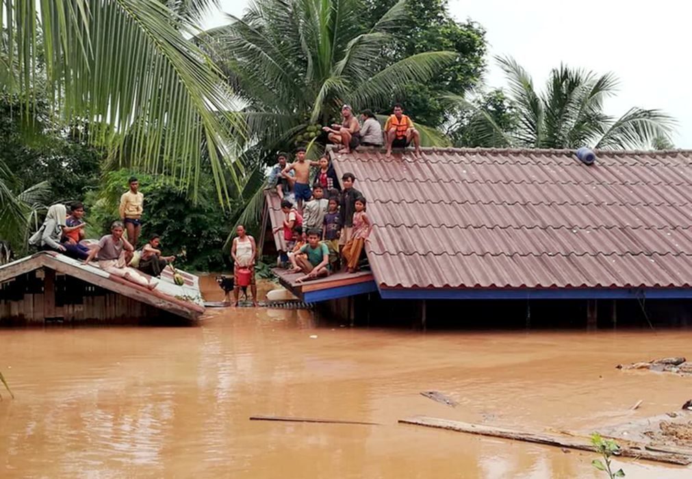 Autoridades resgataram 17 corpos após desmoronamento de barragem