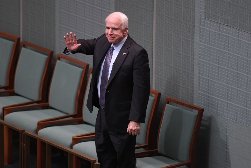 Morreu John McCain aos 81 anos