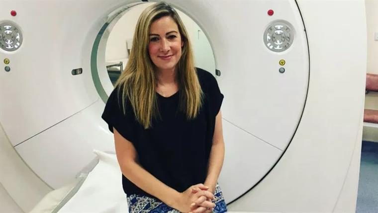 ÚLTIMA HORA: Morreu a jornalista que revelou ter cancro terminal há dois dias