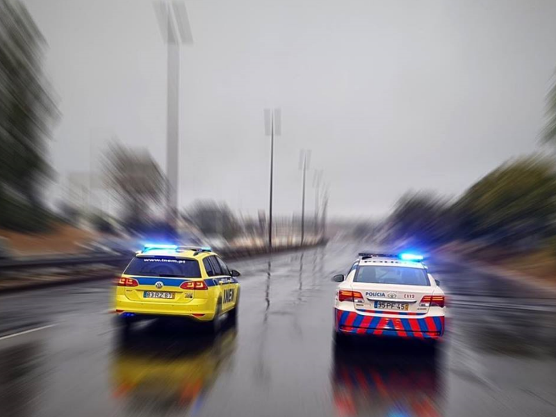 Homem de 60 anos entra em contramão na A28 e choca com camião. Estava alcoolizado