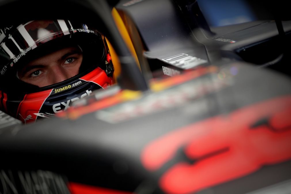 Max Verstappen condenado a dois dias de trabalho comunitário