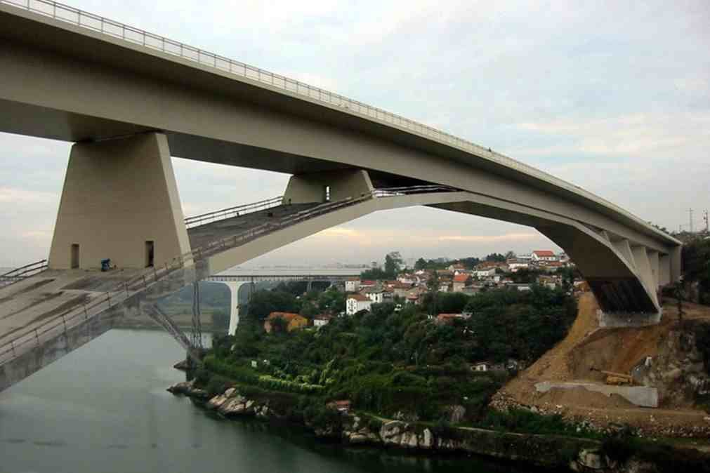 Idosa atropelada por autocarro em Vila Nova de Gaia