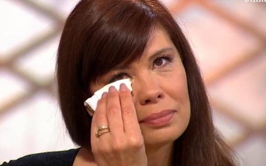 Gisela Serrano em lágrimas ao reviver morte dos avós