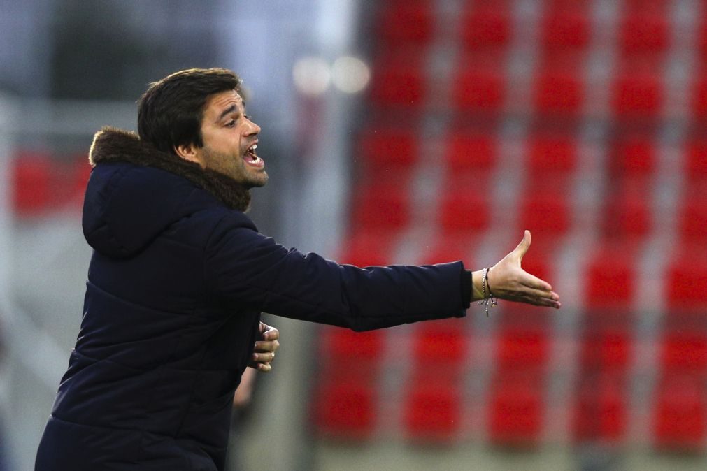 Tiago Fernandes sai do comando técnico do Desportivo de Chaves