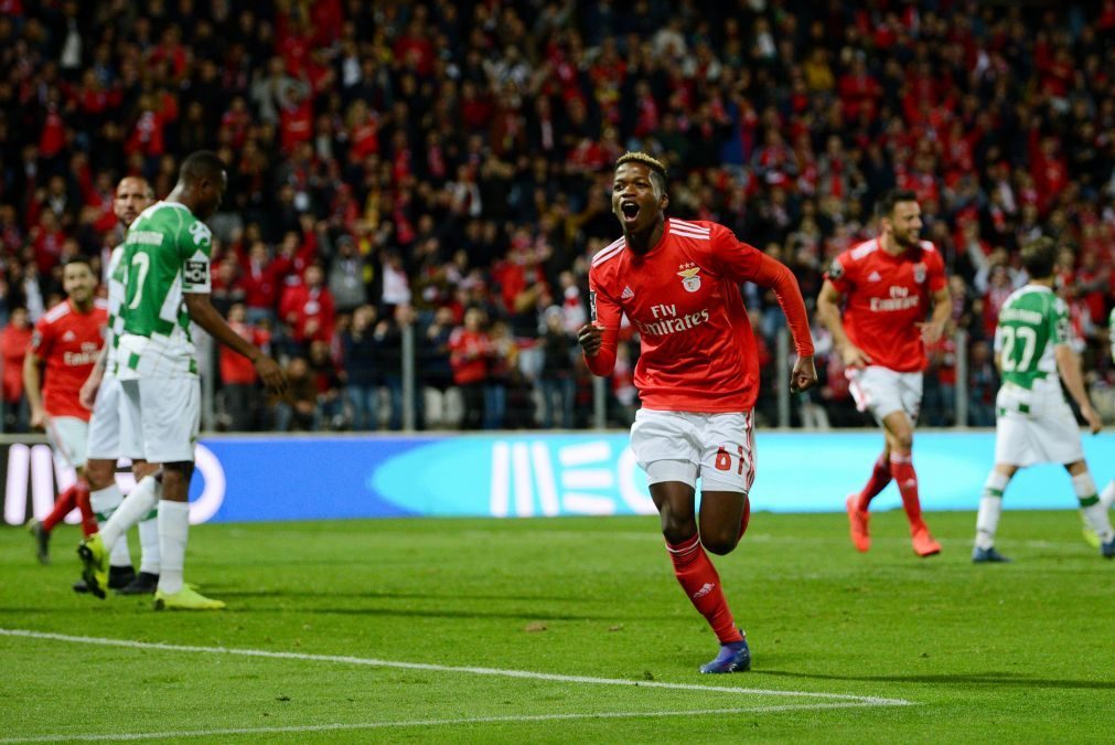 Benfica vence Moreirense por 4-0 e regressa à liderança da Liga [vídeos]