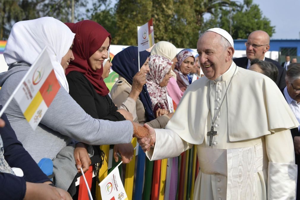 Papa defende que é preciso «ir limpando» o Vaticano