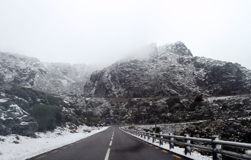 Estradas na serra da Estrela reabriram hoje