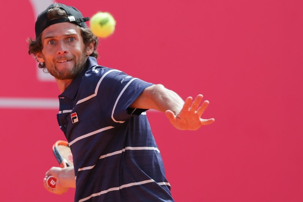 Pedro Sousa eliminado na primeira ronda do Estoril Open