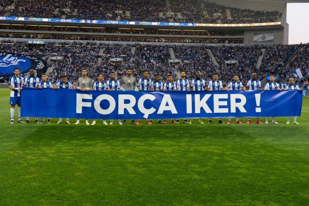 Iker Casillas homenageado no Dragão por jogadores e adeptos [vídeo]