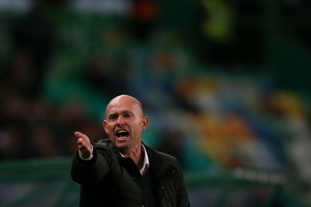 Sporting tem de continuar a vencer e lutar até ao fim, diz Keizer