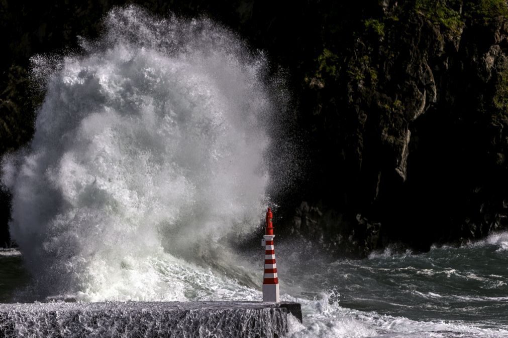 Açores sob aviso amarelo devido a chuva e vento