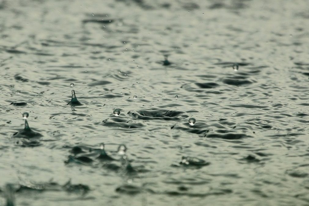 Chuva, neve e frio vão continuar durante o fim de semana