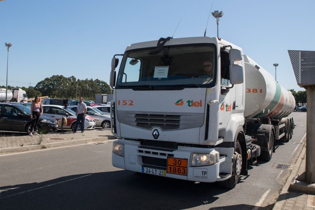 Greve dos motoristas. Houve incumprimento de requisição civil no transporte para aeroporto de Faro