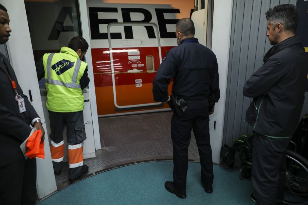 Aeroporto de Lisboa terá nova área de chegadas e mais postos de controlo