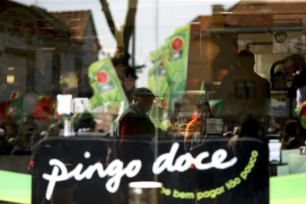 Pingo Doce reage a polémica de funcionária que ficou em pé durante três dias