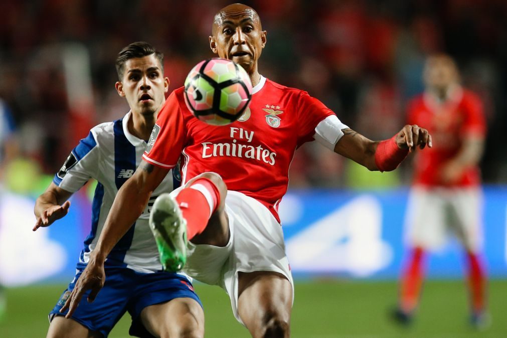 Benfica empata a 1 golo na Luz frente ao FC Porto e mantém liderança por 1 ponto